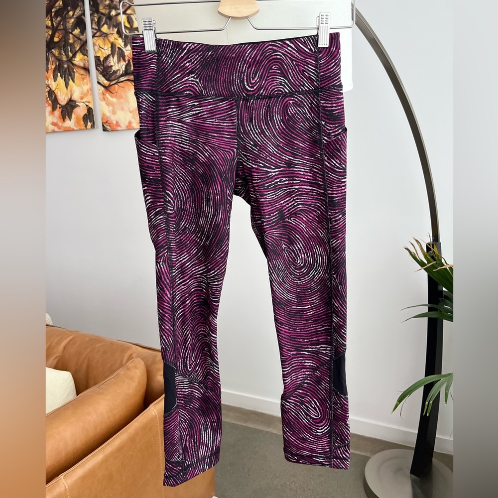 Lululemon Seawheeze Inspire Crop Tight
